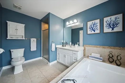105 Oakhaven Place Hamilton ON L9K 0B6
