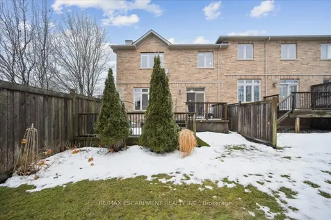 105 Oakhaven Place Hamilton ON L9K 0B6