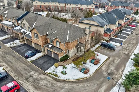 105 Oakhaven Place Hamilton ON L9K 0B6