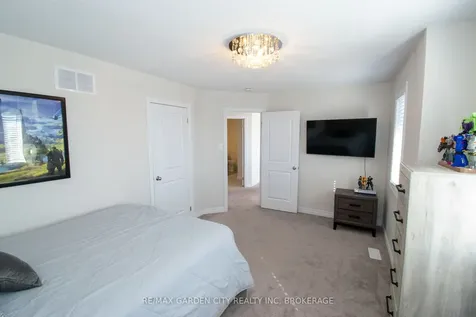 243 Shoreview Drive Welland ON L3B 0H3