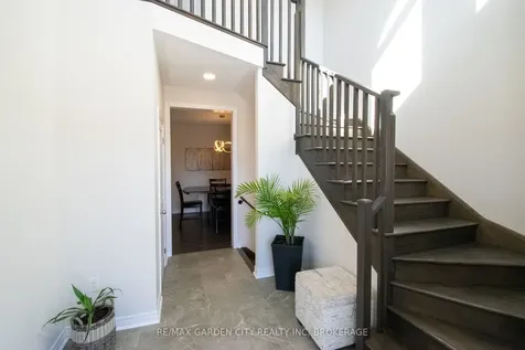 243 Shoreview Drive Welland ON L3B 0H3