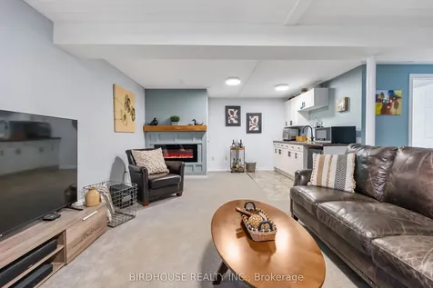 264 Victoria Avenue N Kawartha Lakes ON K9V 6B9