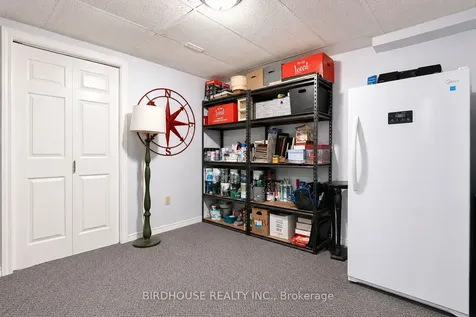 264 Victoria Avenue N Kawartha Lakes ON K9V 6B9