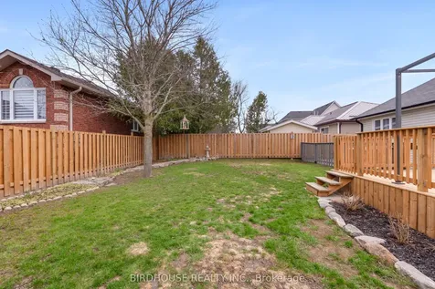 264 Victoria Avenue N Kawartha Lakes ON K9V 6B9