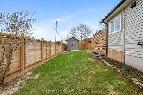264 Victoria Avenue N Kawartha Lakes ON K9V 6B9