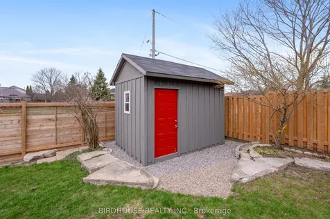 264 Victoria Avenue N Kawartha Lakes ON K9V 6B9