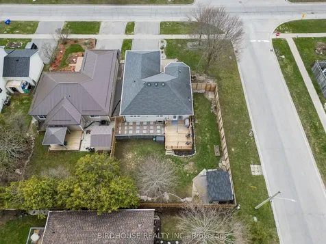 264 Victoria Avenue N Kawartha Lakes ON K9V 6B9