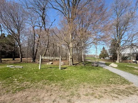 845 Milford Drive Kingston ON K7P 1A7