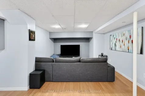 282 Vanguard Court Kingston ON K7M 8P9
