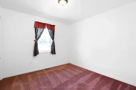 3805 Burnstown Road Renfrew ON K7V 3Z4