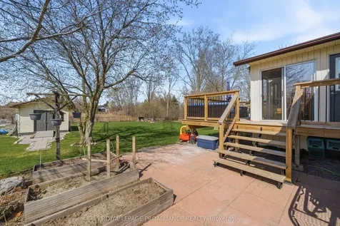 585 Lester Road Quinte West ON K8V 5P8