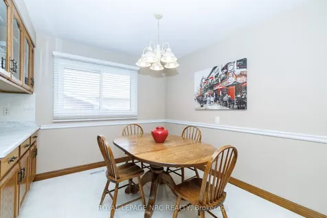 5 Royce Avenue Hamilton ON L8G 4C9