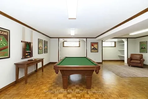 5 Royce Avenue Hamilton ON L8G 4C9
