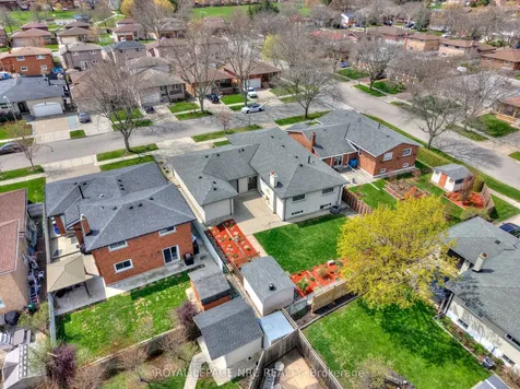 5 Royce Avenue Hamilton ON L8G 4C9