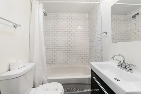 27 Melrose Avenue S Hamilton ON L8M 2Y4