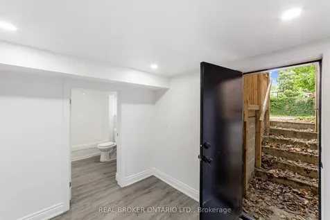 27 Melrose Avenue S Hamilton ON L8M 2Y4