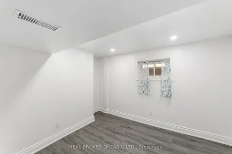 27 Melrose Avenue S Hamilton ON L8M 2Y4
