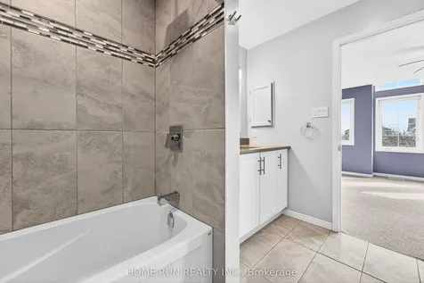 80 Goldridge Drive Kanata ON K2T 1E9
