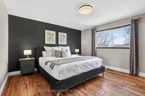 62 Moore Crescent Hamilton ON L9G 4Z6