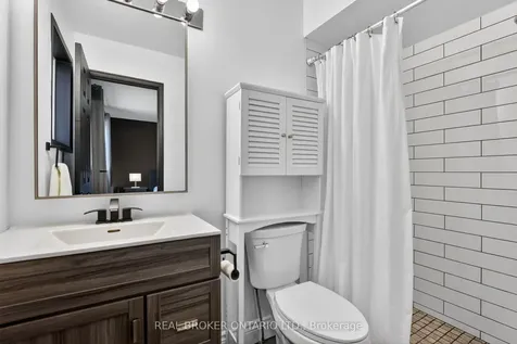 62 Moore Crescent Hamilton ON L9G 4Z6