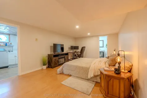 56 Kathryn Crescent North Bay ON P1B 8P4