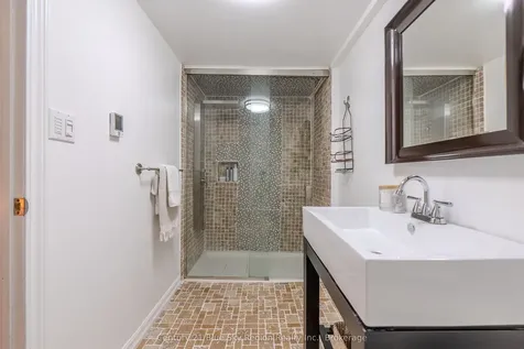 56 Kathryn Crescent North Bay ON P1B 8P4