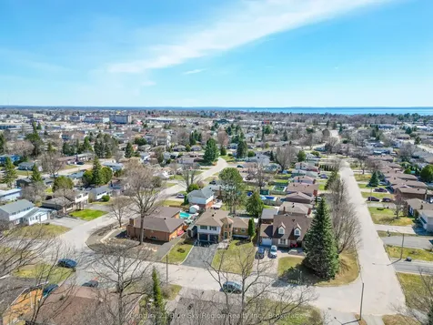 56 Kathryn Crescent North Bay ON P1B 8P4