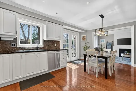 734 Brigadoon Drive Hamilton ON L9C 7S2