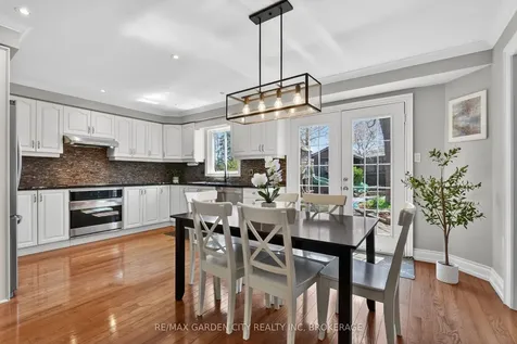 734 Brigadoon Drive Hamilton ON L9C 7S2