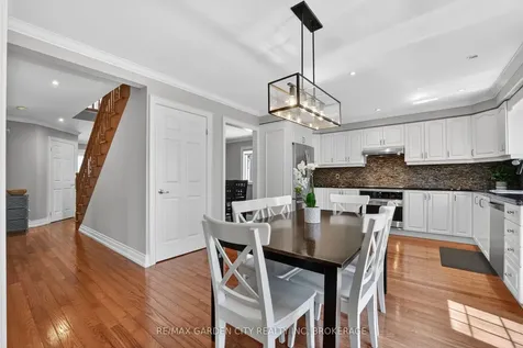 734 Brigadoon Drive Hamilton ON L9C 7S2
