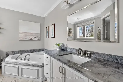 734 Brigadoon Drive Hamilton ON L9C 7S2
