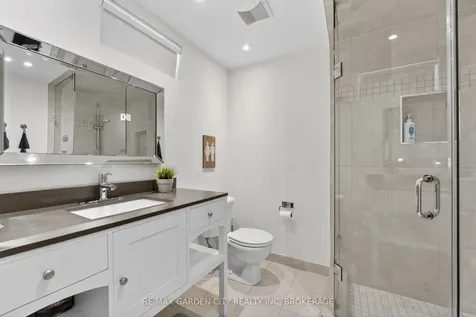 734 Brigadoon Drive Hamilton ON L9C 7S2