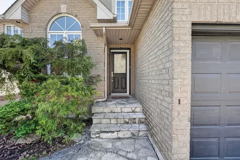 734 Brigadoon Drive Hamilton ON L9C 7S2