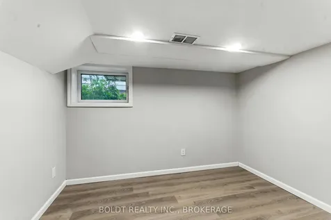 63 Permilla Street St. Catharines ON L2S 2G4