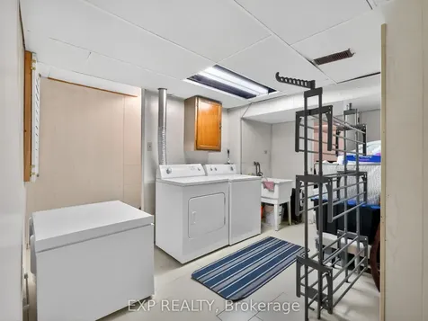 6328 Gore Street Niagara Falls ON L2J 1X8