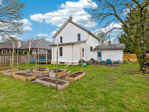 6328 Gore Street Niagara Falls ON L2J 1X8