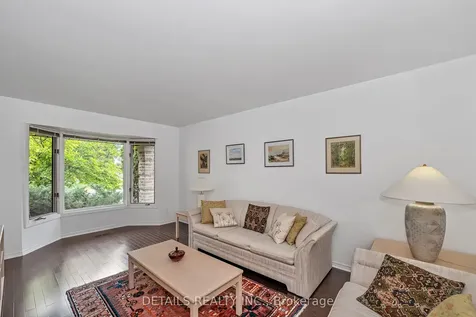 1020 Ambleside Crescent Kingston ON K7P 2B3