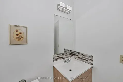 1020 Ambleside Crescent Kingston ON K7P 2B3