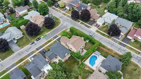 1020 Ambleside Crescent Kingston ON K7P 2B3