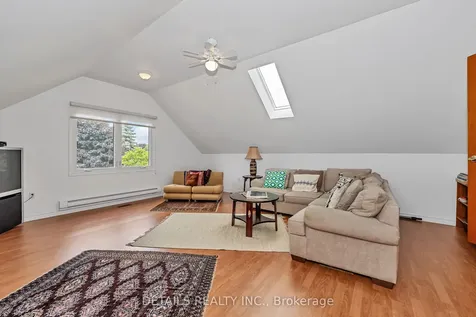 1020 Ambleside Crescent Kingston ON K7P 2B3