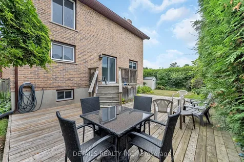 1020 Ambleside Crescent Kingston ON K7P 2B3