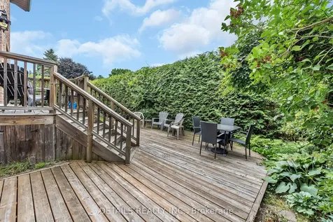 1020 Ambleside Crescent Kingston ON K7P 2B3