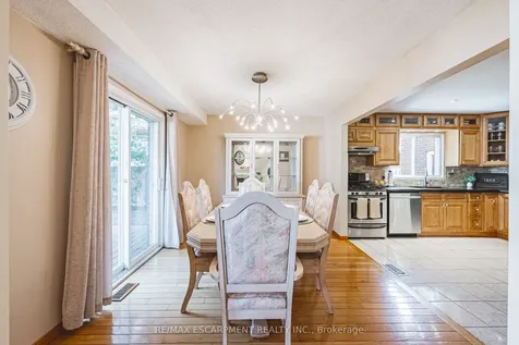 110 Highbury Drive Hamilton ON L8J 3P4
