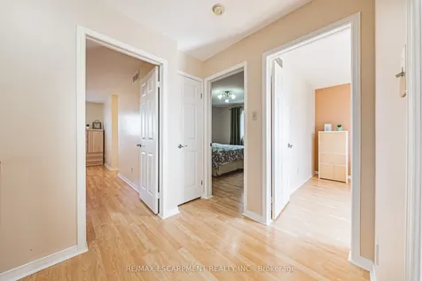 110 Highbury Drive Hamilton ON L8J 3P4