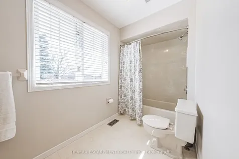 110 Highbury Drive Hamilton ON L8J 3P4
