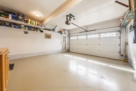 110 Highbury Drive Hamilton ON L8J 3P4