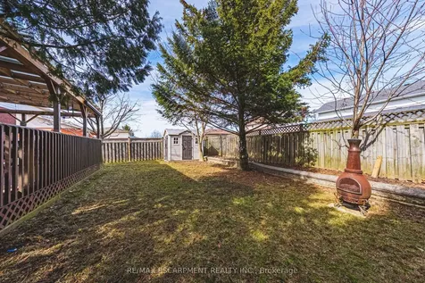 110 Highbury Drive Hamilton ON L8J 3P4
