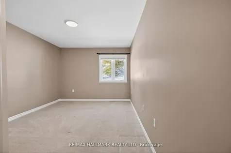 86 Village Crescent Peterborough ON K9J 8S7