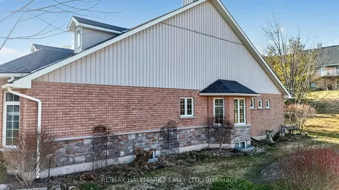86 Village Crescent Peterborough ON K9J 8S7