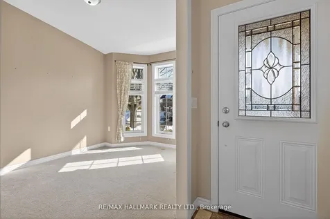 86 Village Crescent Peterborough ON K9J 8S7